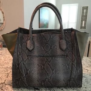 G.I.L.I. Italian Leather Winged Tote